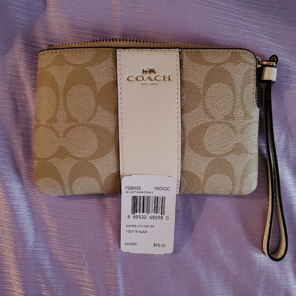Coach Corner Zip Wristlet in Signature Canvas NEW